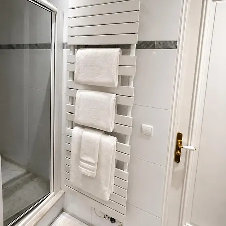 Elegant 2 Bedroom Arc De Triomphe باريس