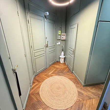 Elegant 2 Bedroom Arc De Triomphe شقة